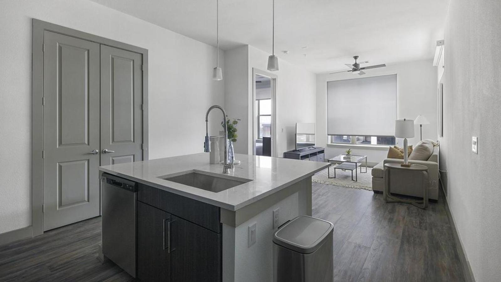 Landing - Modern Apartment With Amazing Amenities Houston Eksteriør billede
