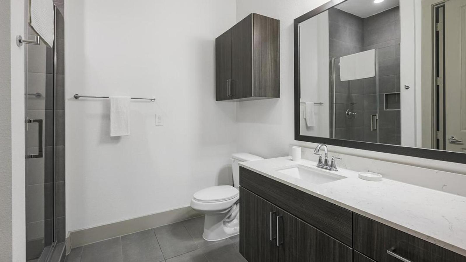 Landing - Modern Apartment With Amazing Amenities Houston Eksteriør billede