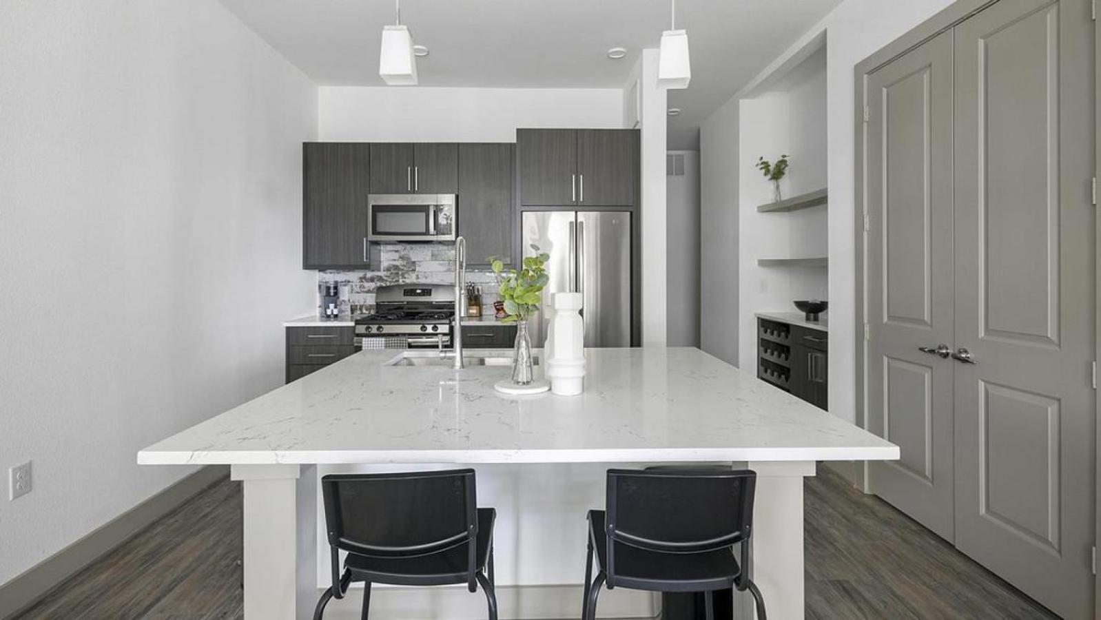 Landing - Modern Apartment With Amazing Amenities Houston Eksteriør billede